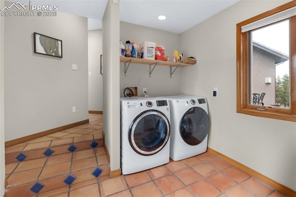 Image 26 of 48: Bedroom