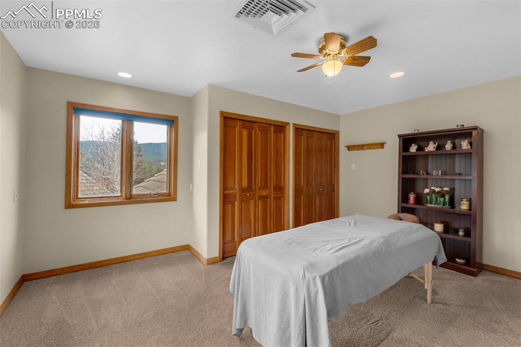 Image 30 of 48: Bathroom