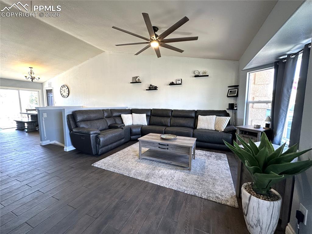 Image 2 of 20: Living Room