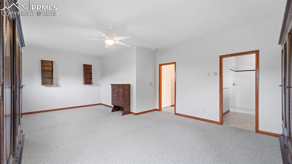 Image 19 of 42: Bedroom