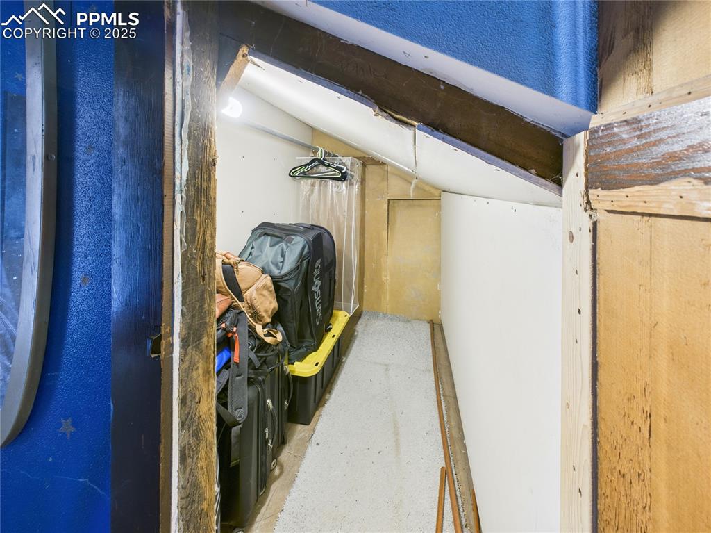 Image 25 of 37: Storage