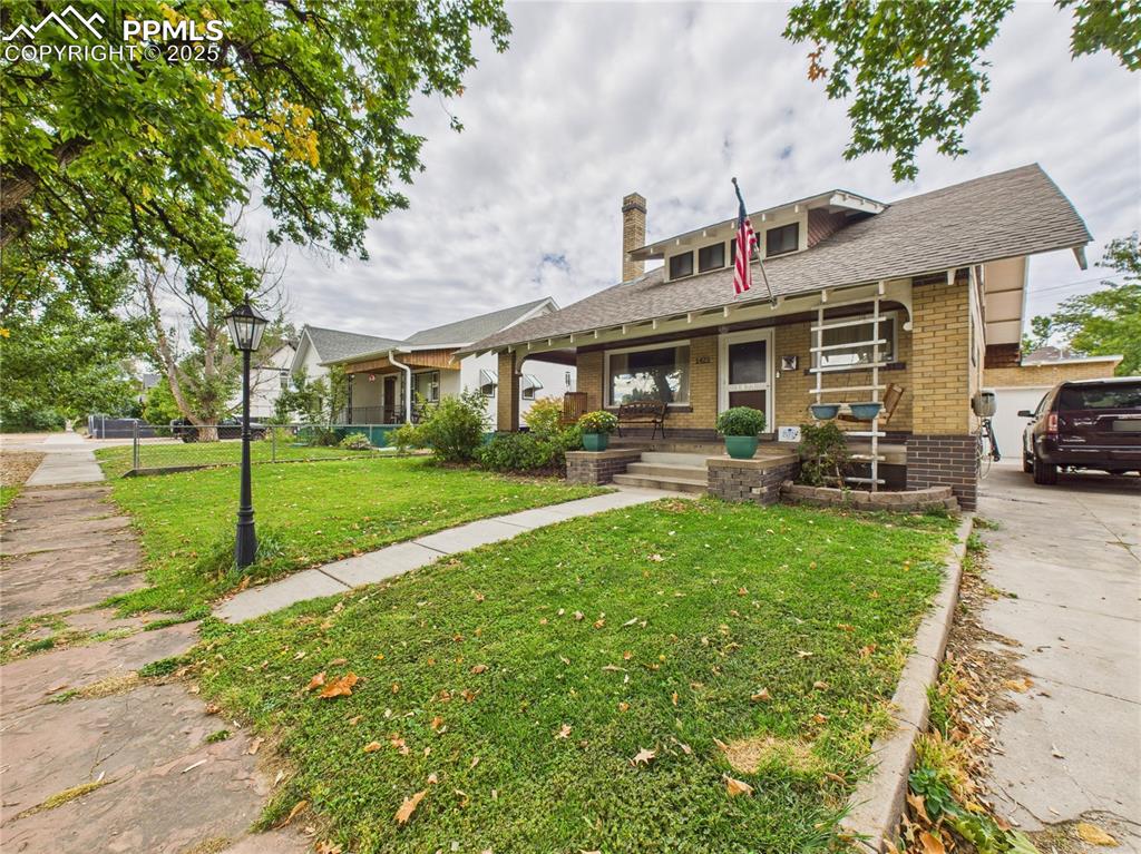 Image 3 of 37: Front of Structure