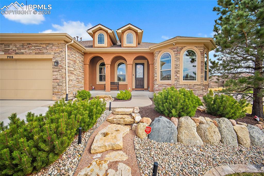 Image 3 of 50: Front of Structure