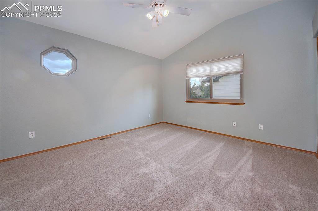 Listing 3399289, Image 33 of 50