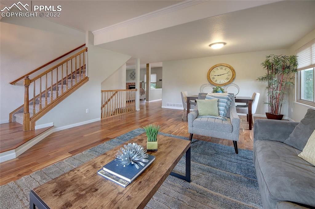 Listing 3399289, Image 4 of 50