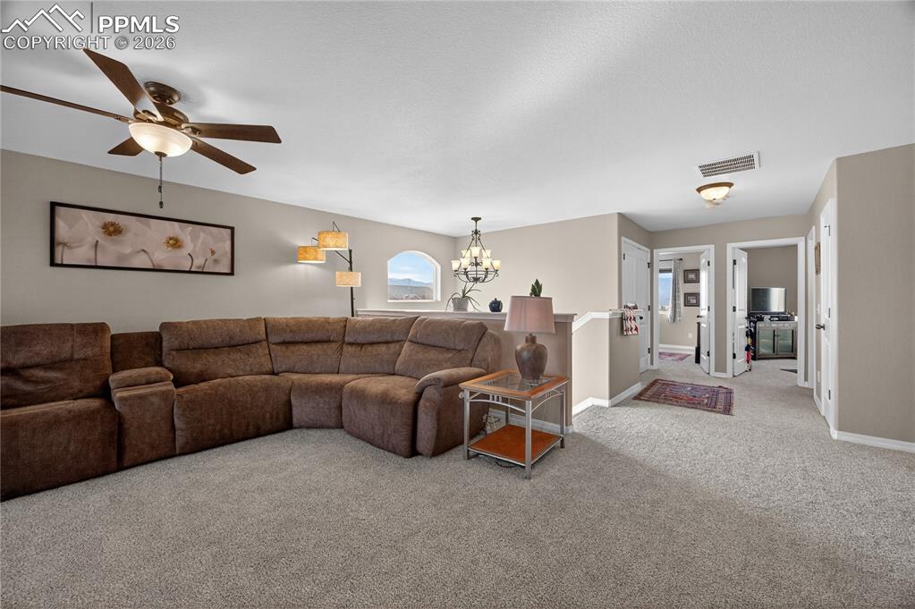 Image 27 of 32: Family Room