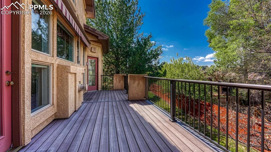 Image 20 of 38: Deck