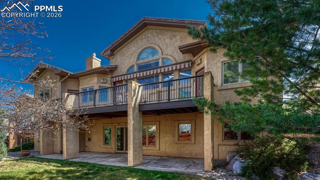 Image 36 of 38: Back of Structure