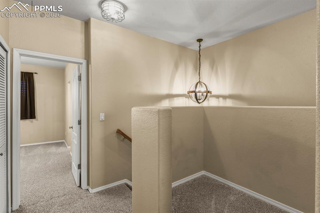 Image 11 of 18: Loft