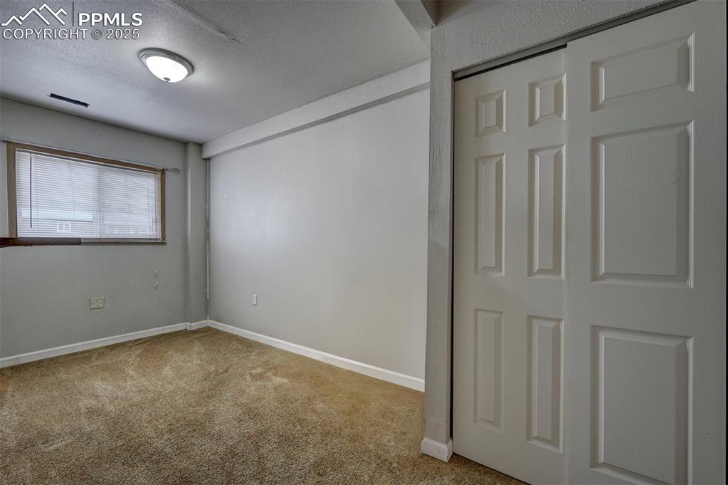 Image 16 of 41: Bedroom