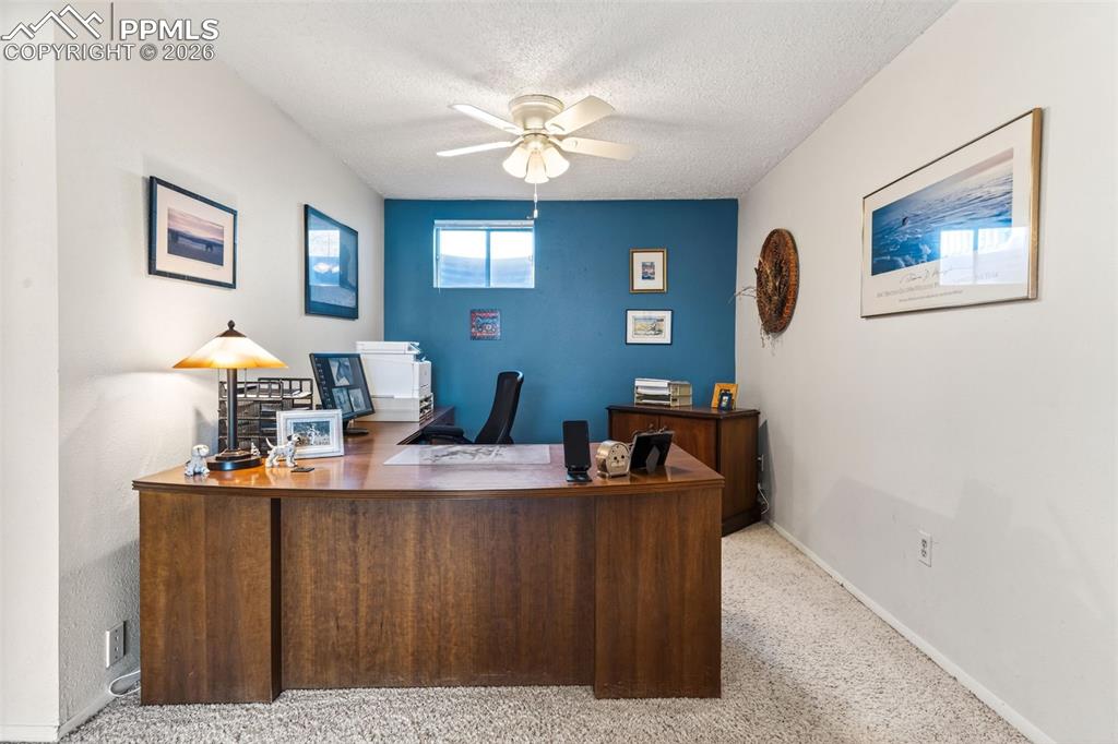 Image 13 of 49: Office