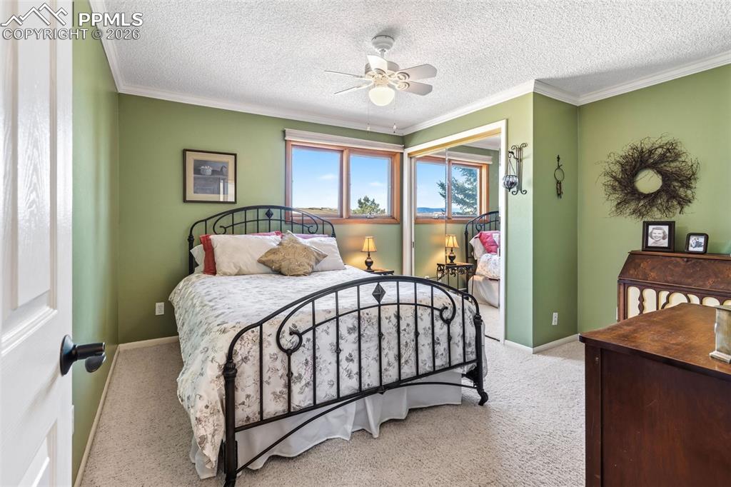 Image 21 of 49: Bedroom