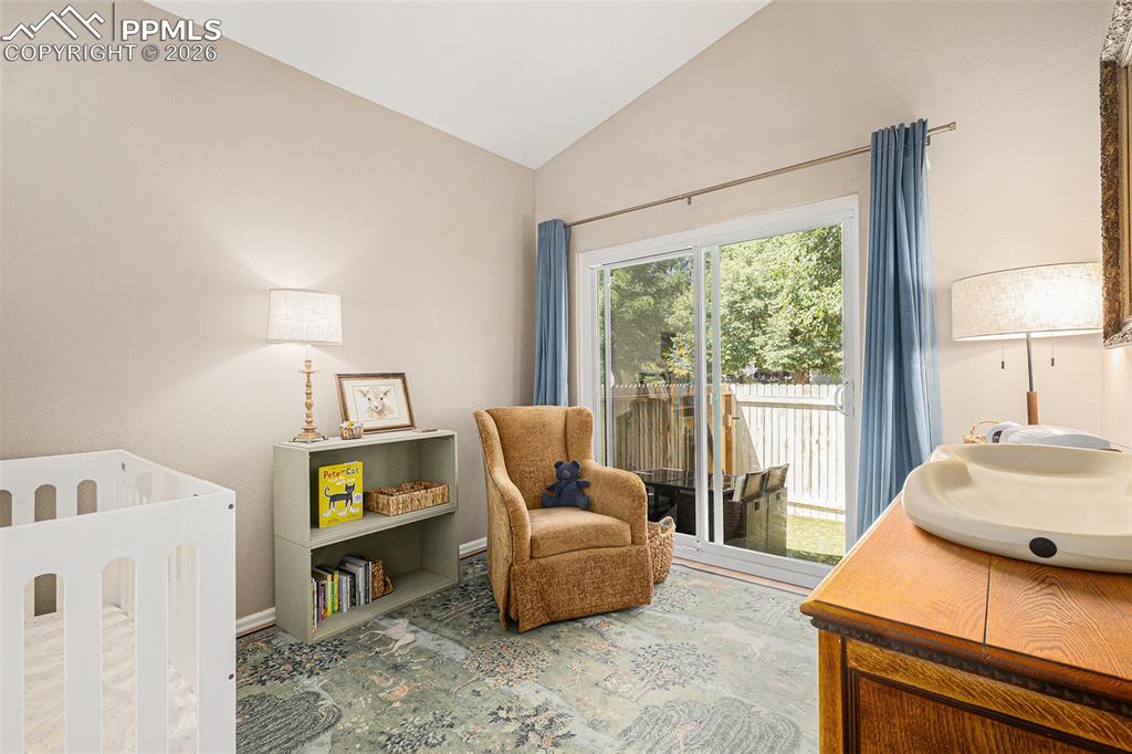 Image 13 of 24: Bedroom