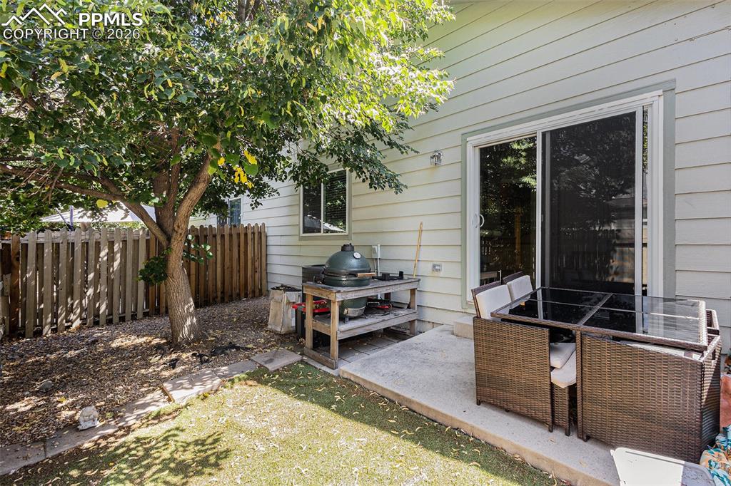 Image 16 of 24: Patio