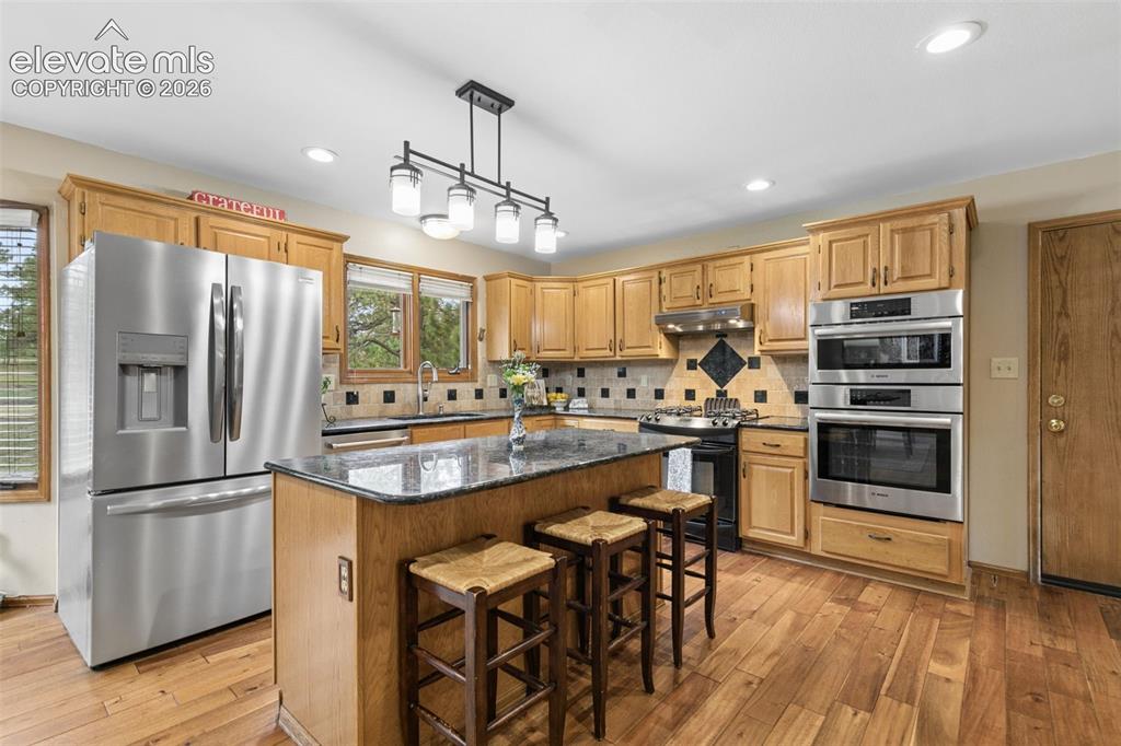 Image 13 of 50: Gourmet Kitchen with Granite Countertops & All Appliances Included