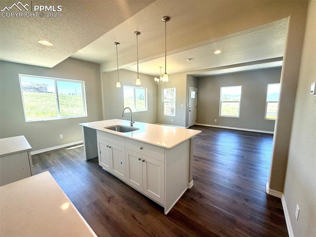 Image 2 of 19: Kitchen