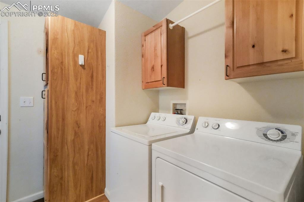 Image 46 of 50: Laundry