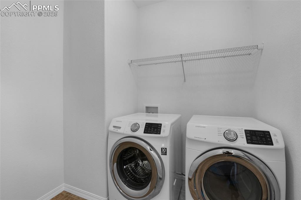 Image 28 of 44: Laundry