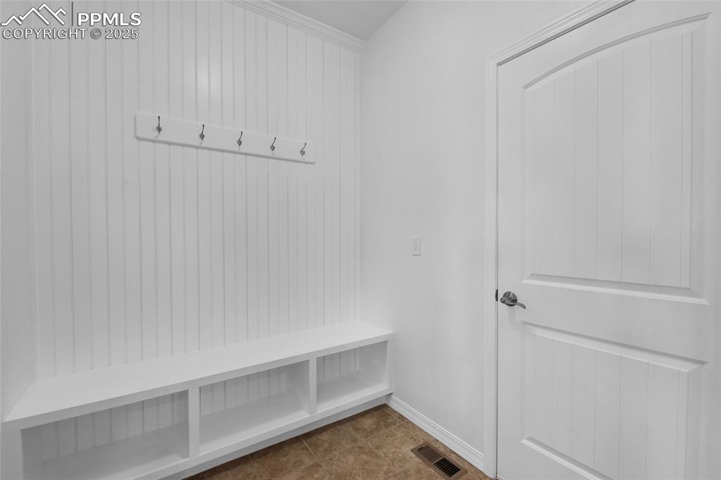 Image 29 of 44: Mud Room