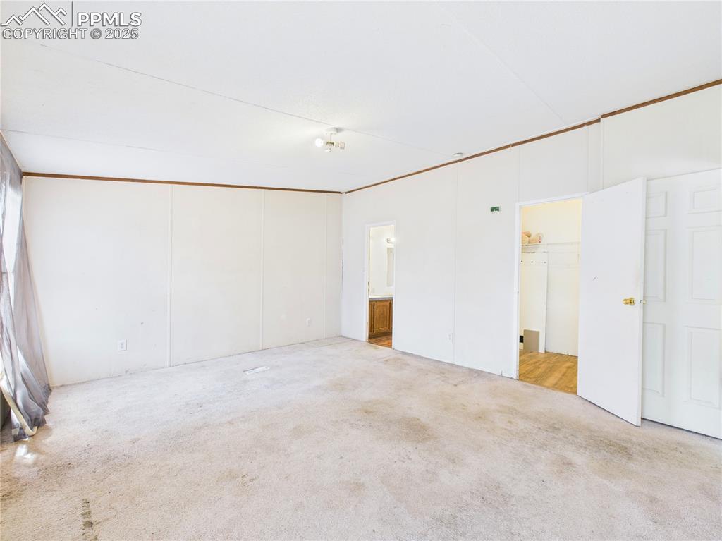 Image 13 of 37: Bedroom