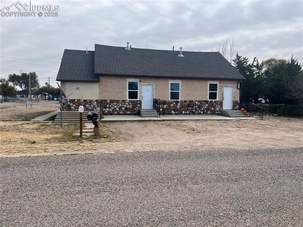 Caption: Side of Structure