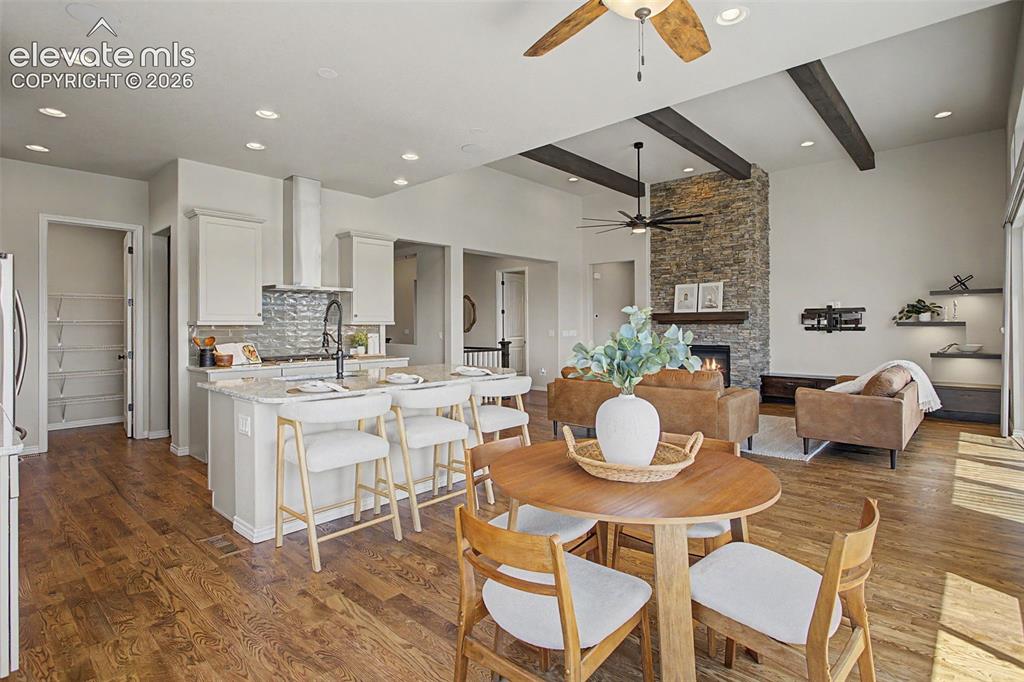Image 10 of 50: Wonderful open design