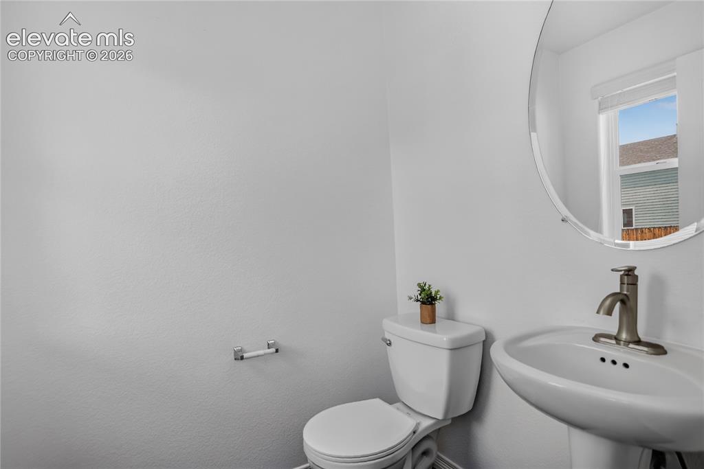Image 7 of 20: Powder room - main level
