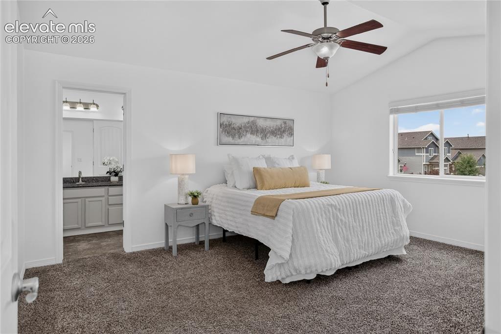 Image 8 of 20: Primary suite - upper level