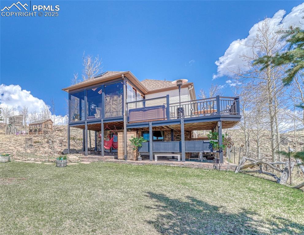 Image 36 of 37: Back of the home