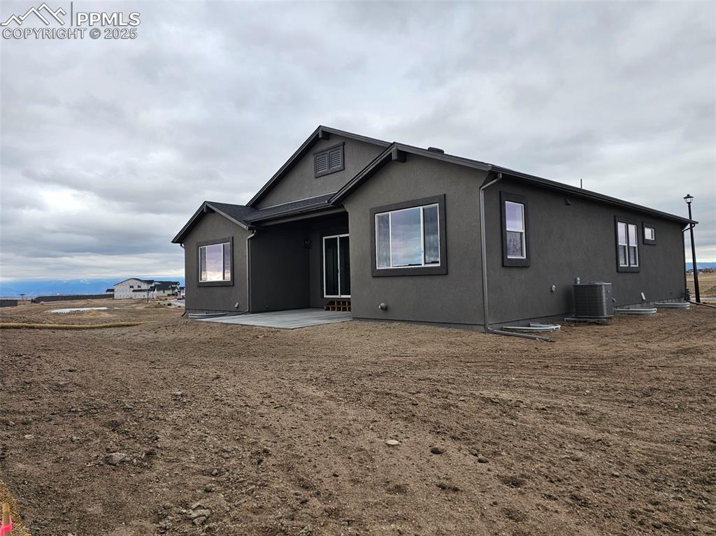 Image 23 of 24: Back of Structure