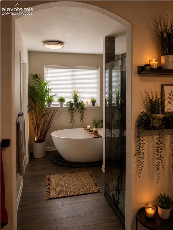 Image 17 of 21: Bathroom