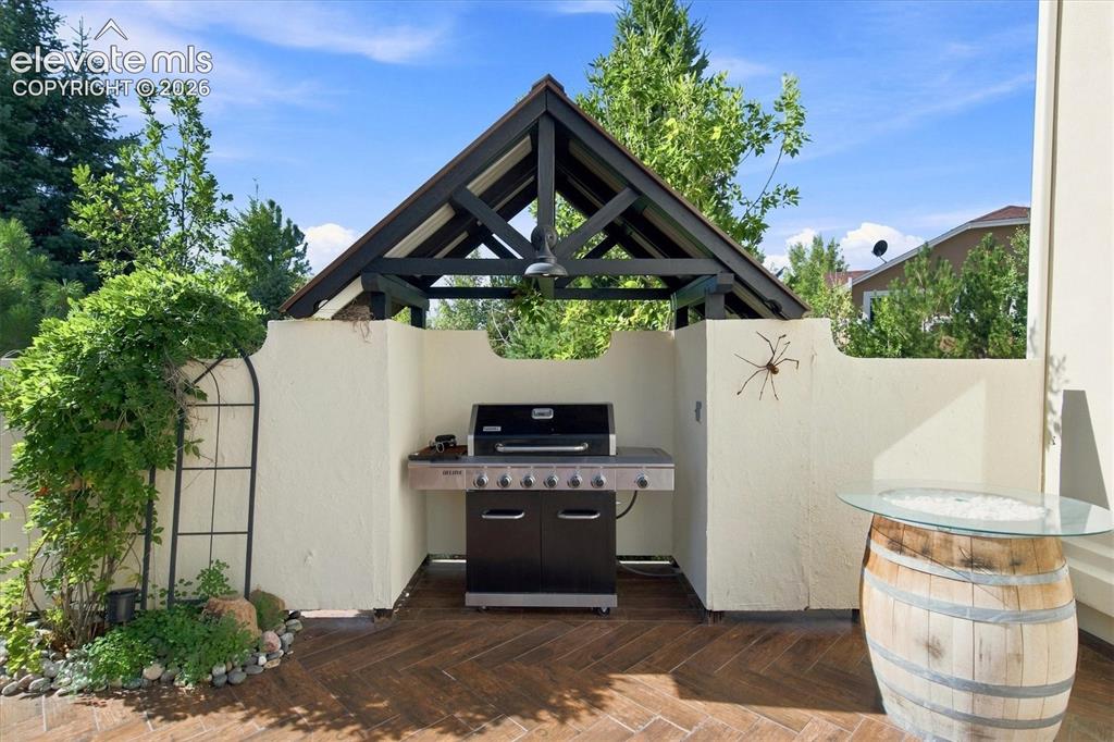Image 18 of 48: BBQ House
