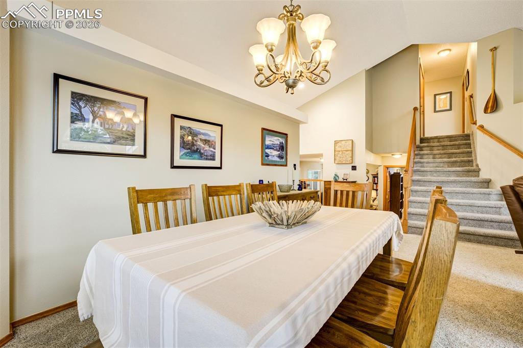 Image 12 of 50: Dining Area