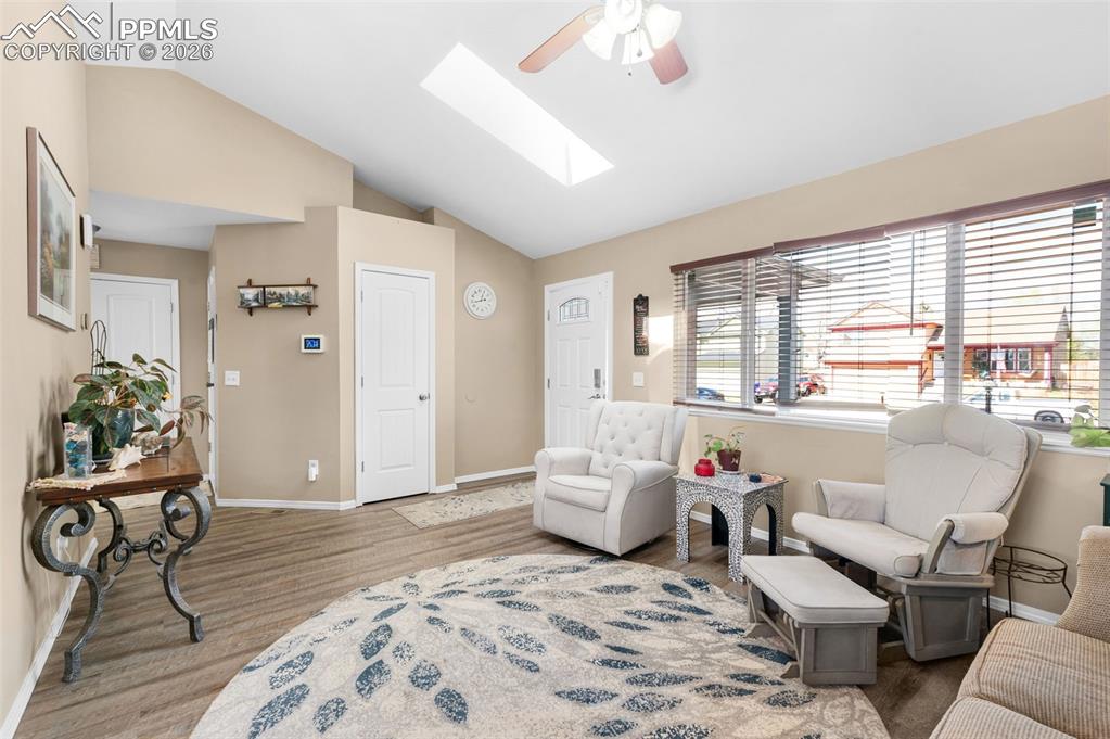 Image 5 of 15: Living Room