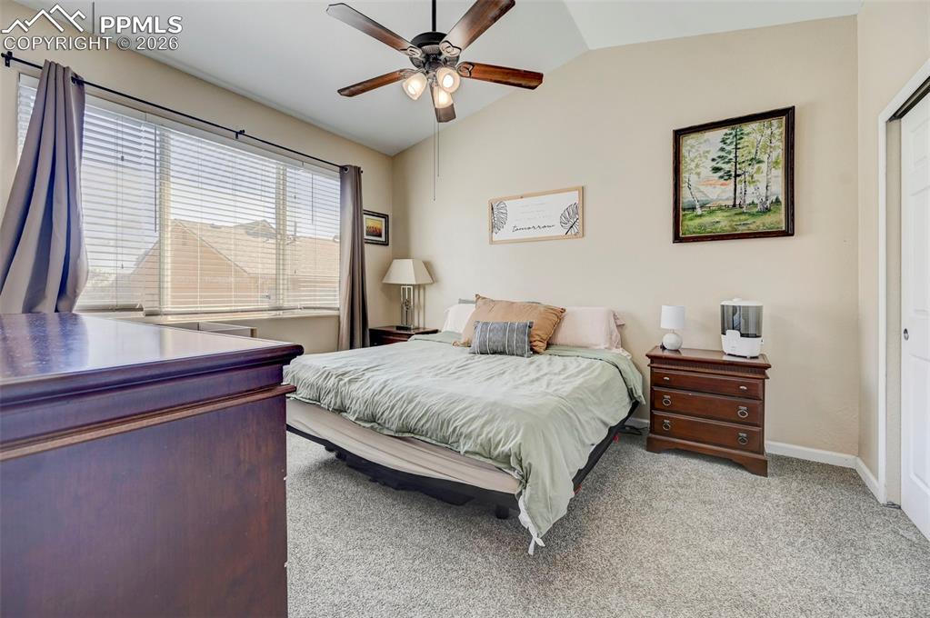 Image 14 of 22: Bedroom