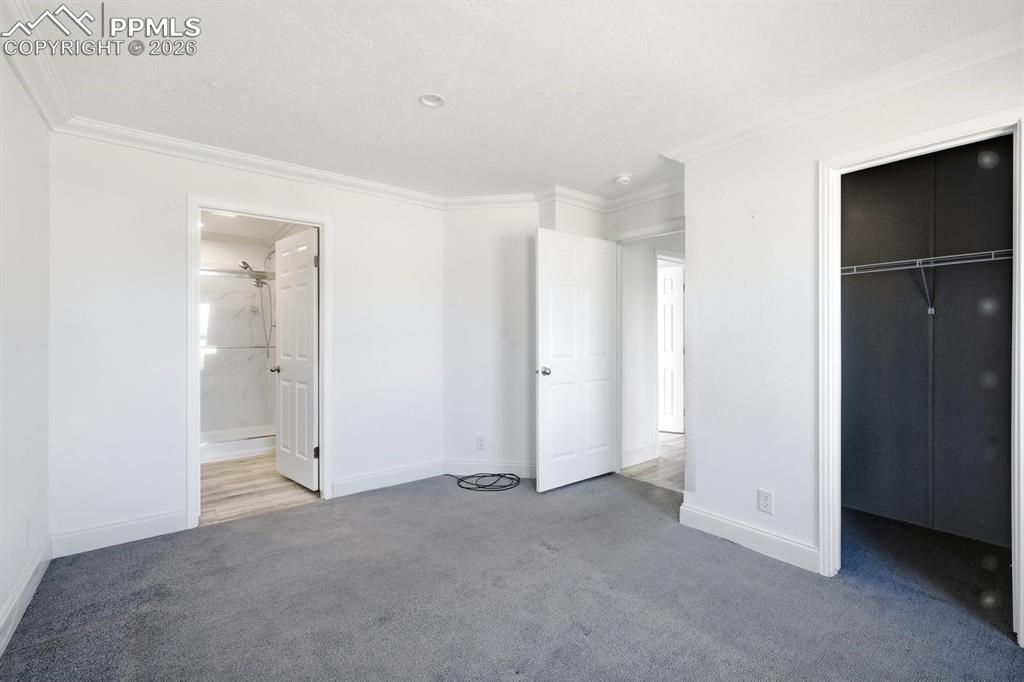 Image 21 of 25: Master Bedroom