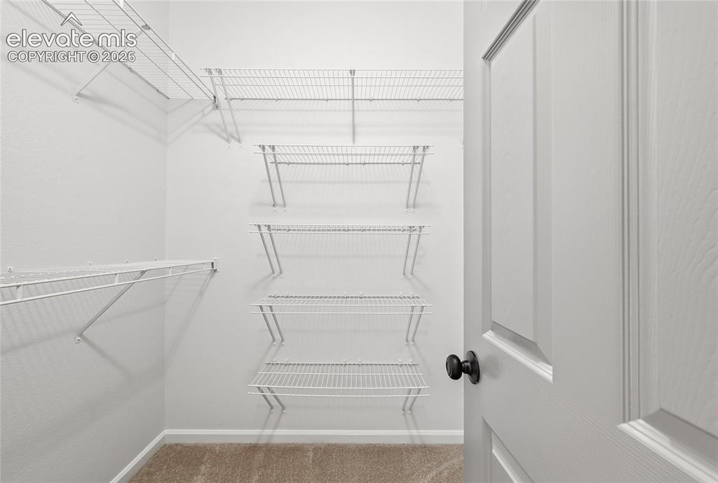 Image 17 of 22: Closet