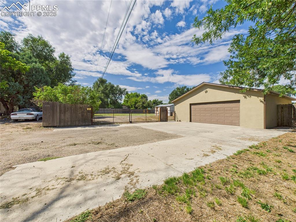 Image 5 of 50: Other