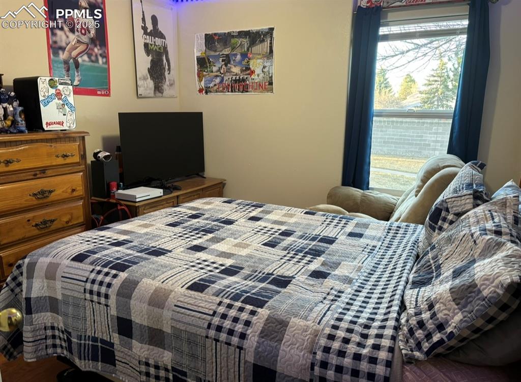 Image 9 of 15: View of bedroom