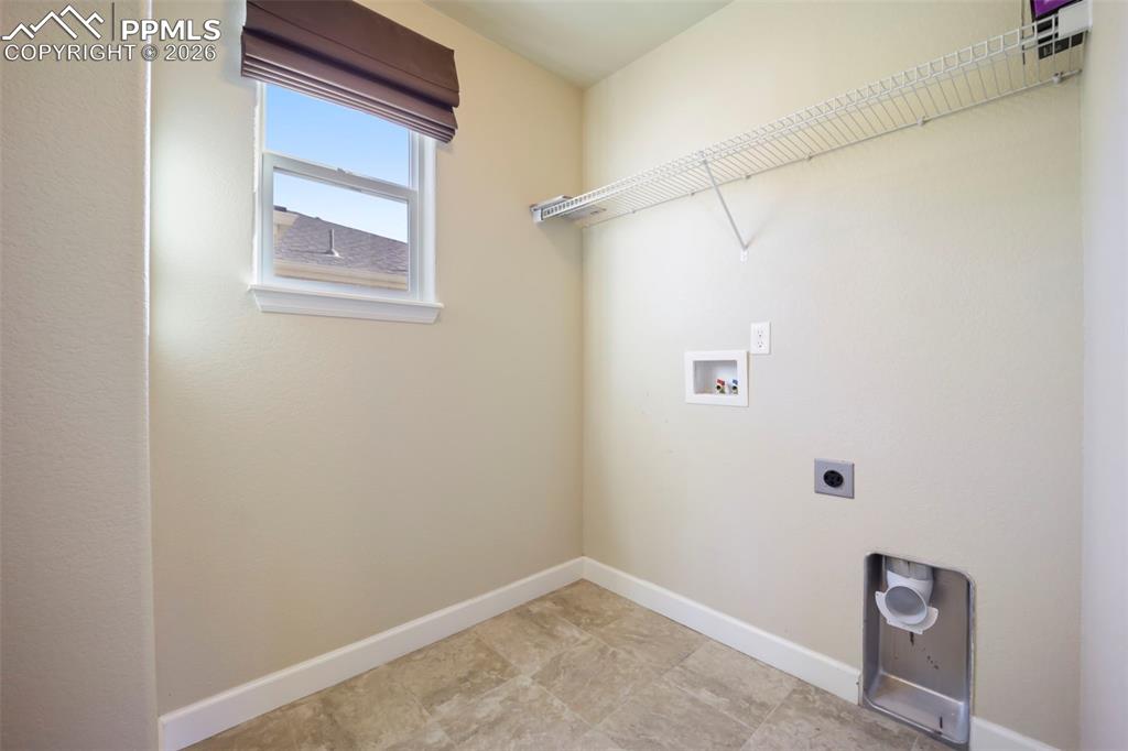 Image 14 of 42: Laundry