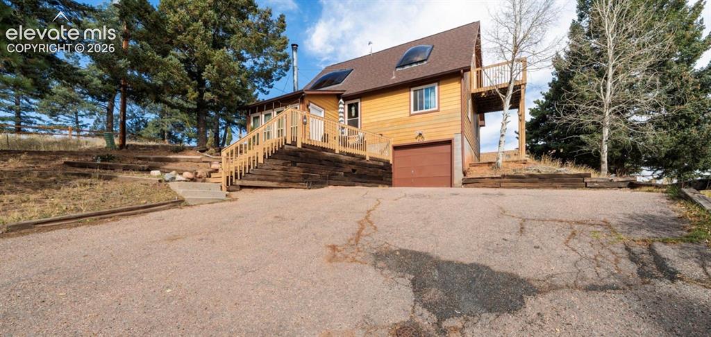 Image 3 of 36: Front of Structure