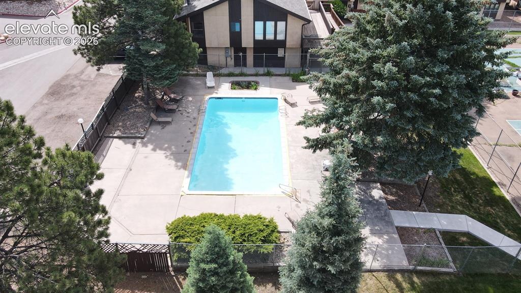 Image 37 of 38: Pool & Club House