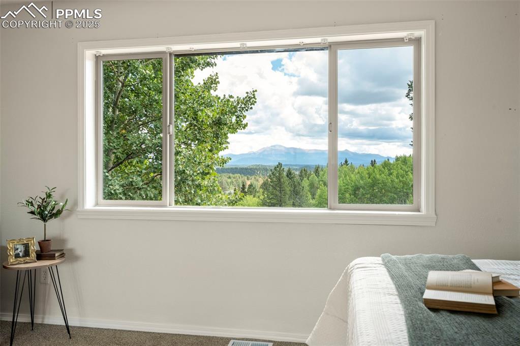 Image 15 of 42: Bedroom