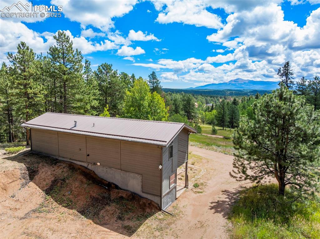 Image 38 of 42: Peep that view!