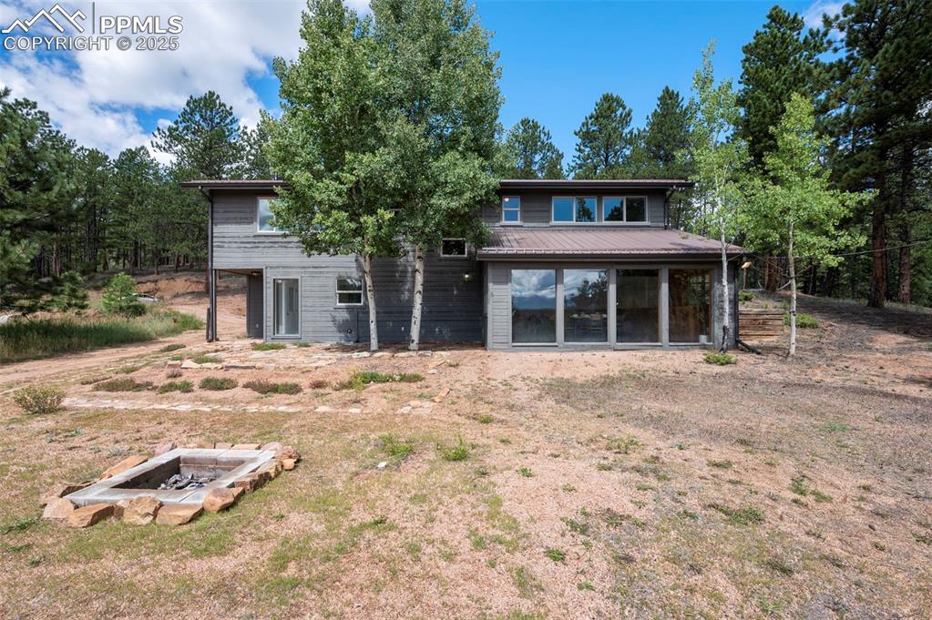 Image 39 of 42: Back of Structure