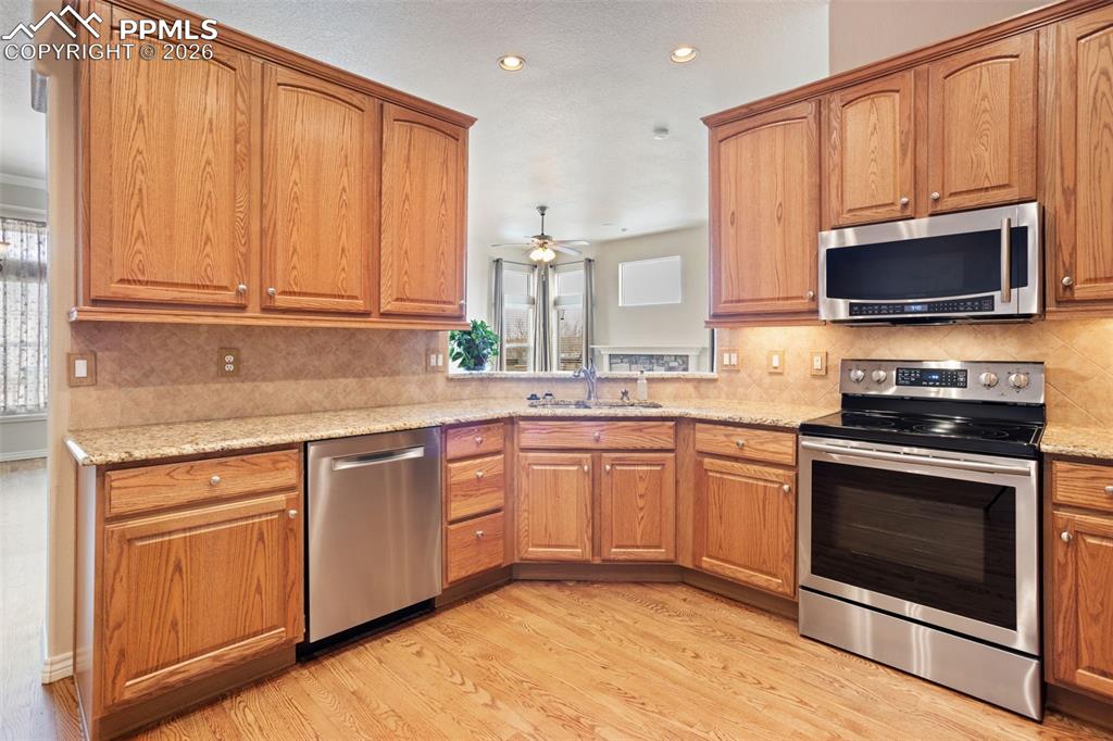 Image 18 of 38: No Description Available