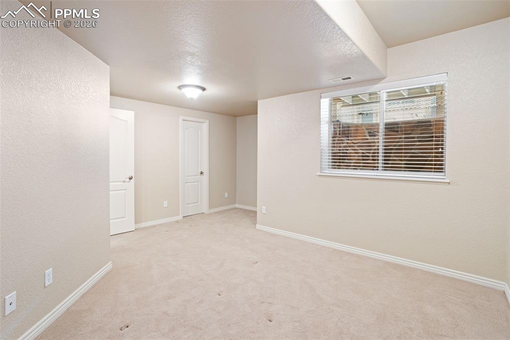 Image 36 of 38: No Description Available