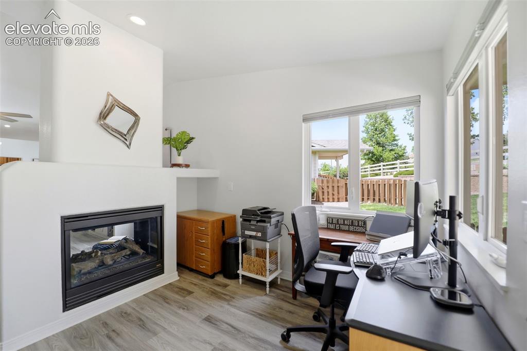 Image 10 of 25: Bonus Room