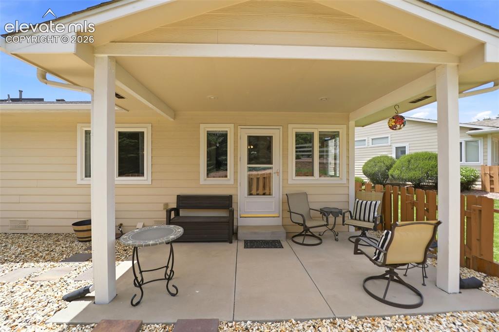 Image 14 of 25: Patio