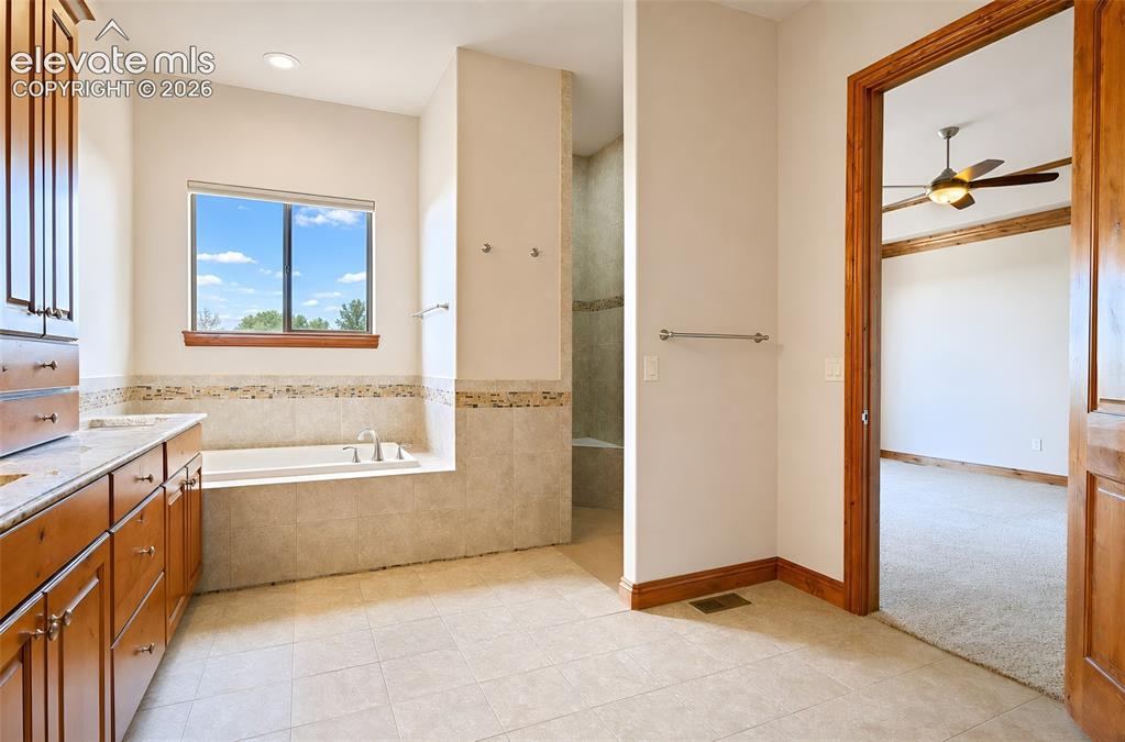 Image 26 of 48: Primary bathroom